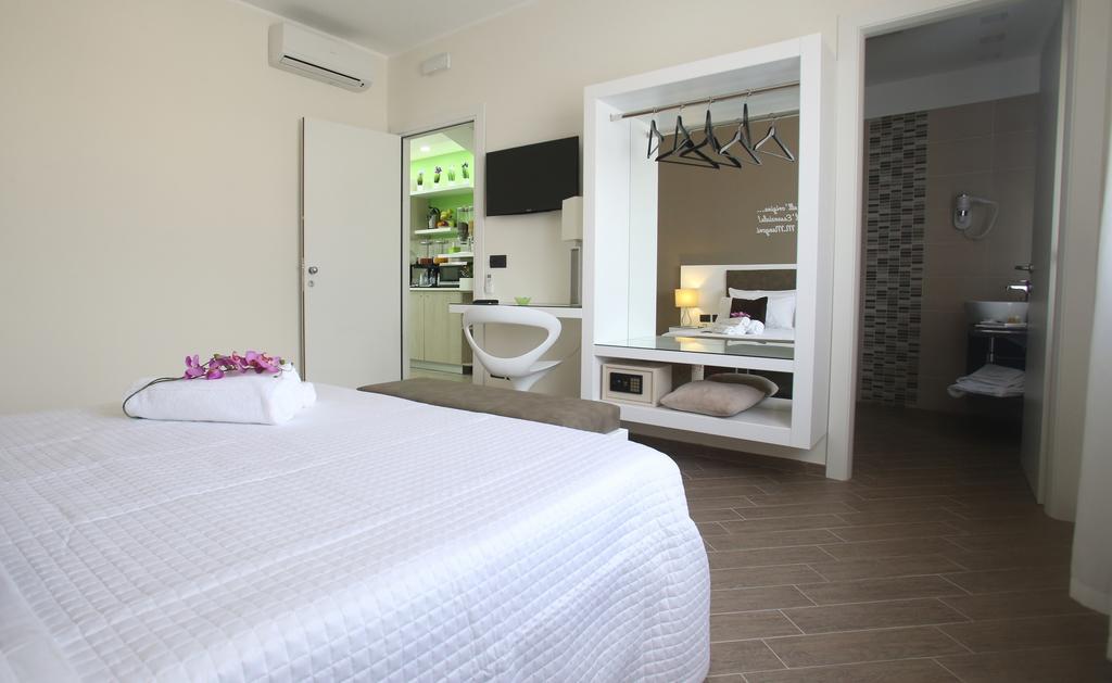 L'Essenza B&B 레조디칼라브리아 객실 사진